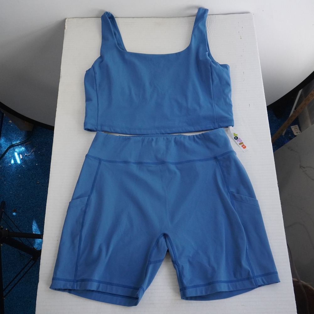 Women's Athletic Shorts and Crop Tank Set - Blue